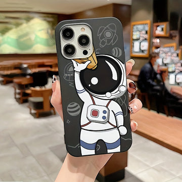 Astronaut Telescope Phone Case For IPhone  15 14 Pro Max/ 14 Pro/14 Plus/14,13 Pro Max/13 Pro/13 Mini/13, 12 Pro Max/12 Pro/12/12 Mini, 11 Pro Max/11 Pro/11, XS/Max/XR/ X, 7 Plus, Nice Gift For Men Girls Boys Women